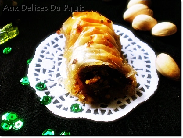 Baklawa-rolls-pistachesP1020053--2-.JPG