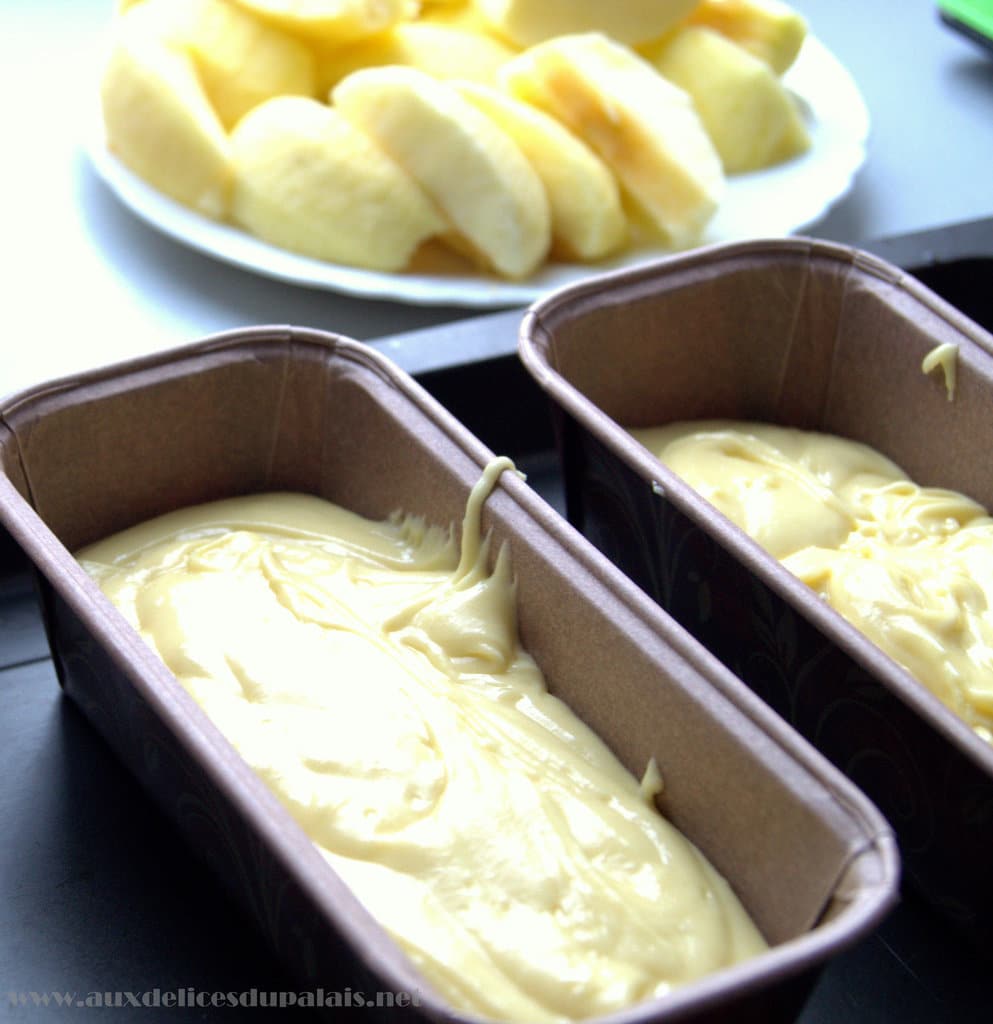 Quatre quarts aux pommes traditionnel