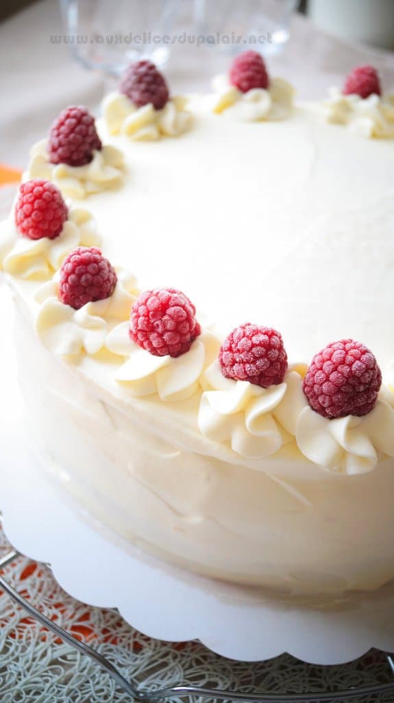 Layer Cake Aux Framboises Gateau A Etages Aux Delices Du Palais