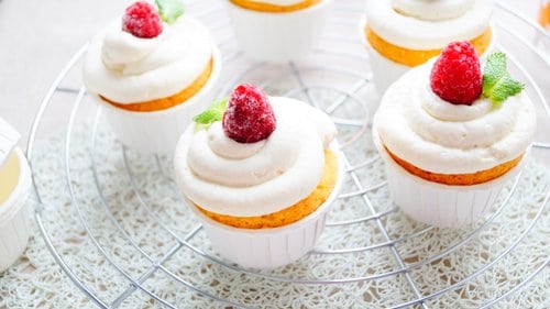 Cupcakes aux amandes vanille & framboises