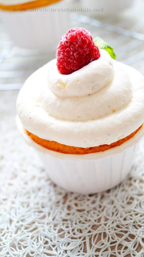 Cupcakes aux amandes vanille &amp; framboises