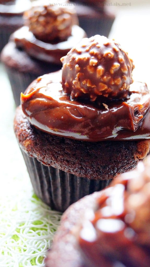 Cupcakes au chocolat &amp; au Ferrero rocher