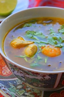 Soupe chinoise aux crevettes, poulet & vermicelles