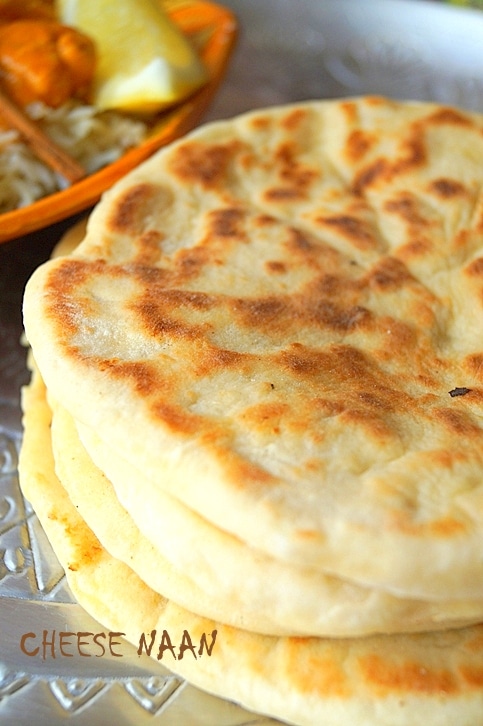 Cheese naan pain indien au fromage