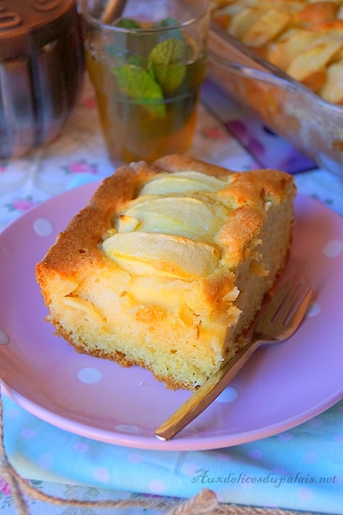 Gâteau éponge aux pommes facile & rapide