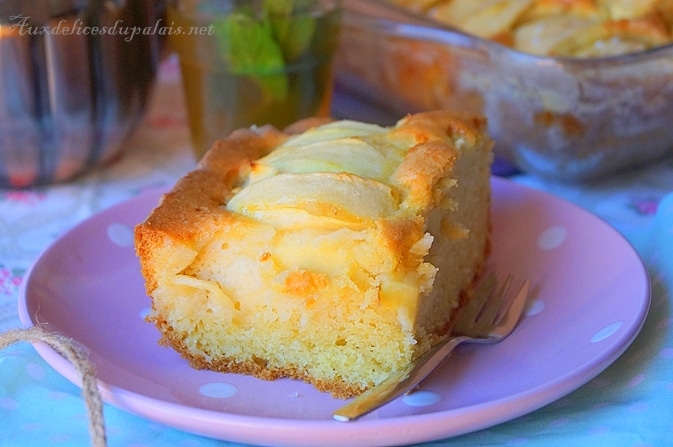 Gâteau éponge aux pommes facile & rapide