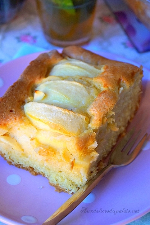 Gâteau éponge aux pommes facile & rapide