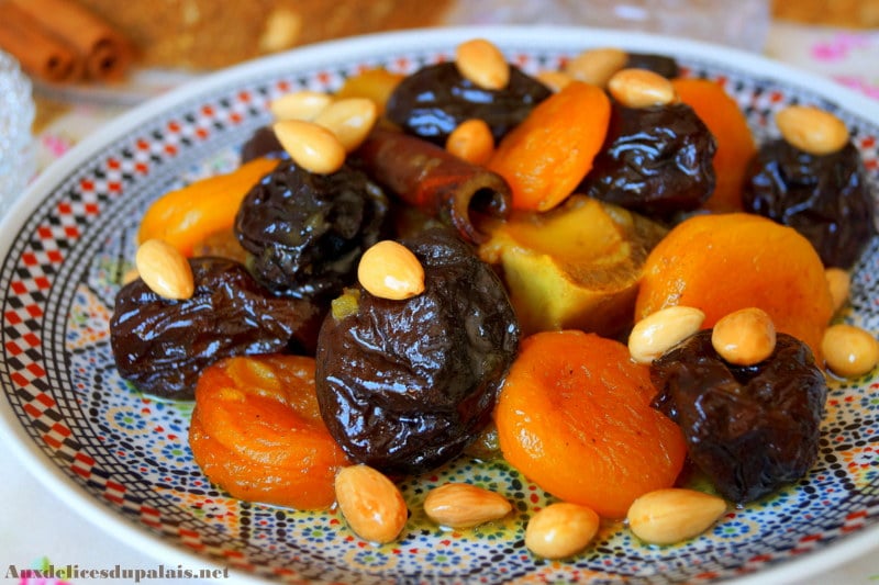 Tajine d'agneau aux pruneaux et abricots secs