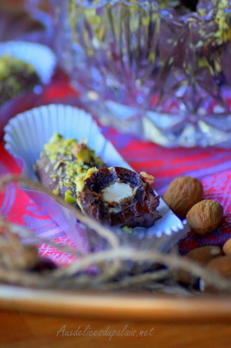 dattes aux amandes enrobées de chocolat