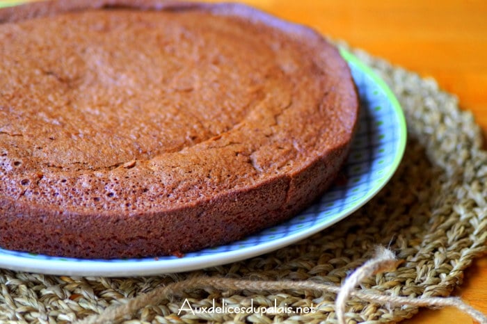 Gâteau Fondant Au Chocolat Aux Blancs Doeuf Aux Délices