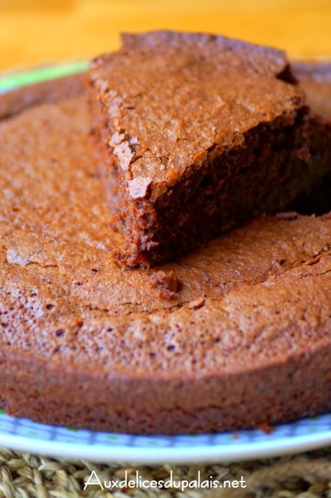 Gateau Fondant Au Chocolat Aux Blancs D Oeuf Aux Delices Du Palais