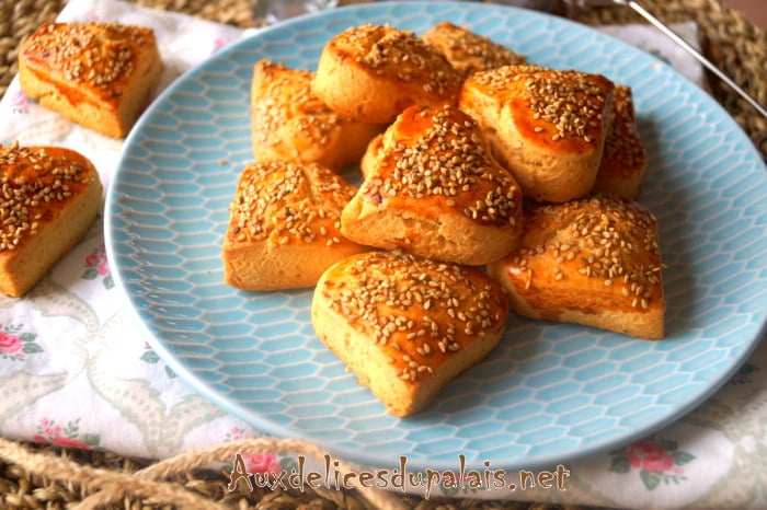 halwat tabaa gâteau sec algérien à l'emporte pièce