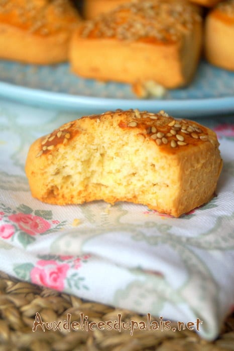 halwat tabaa gâteau sec algérien à l'emporte pièce 