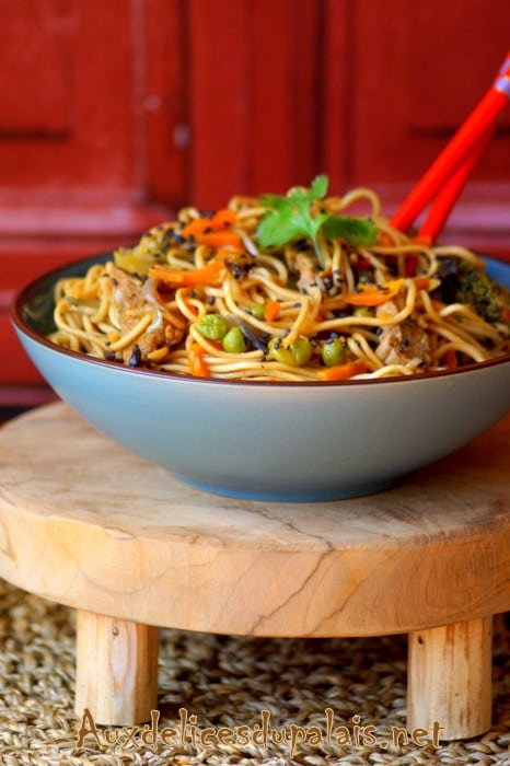 Nouilles chinoises sautées au boeuf et aux légumes