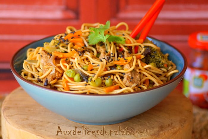 Nouilles chinoises sautées au boeuf et aux légumes