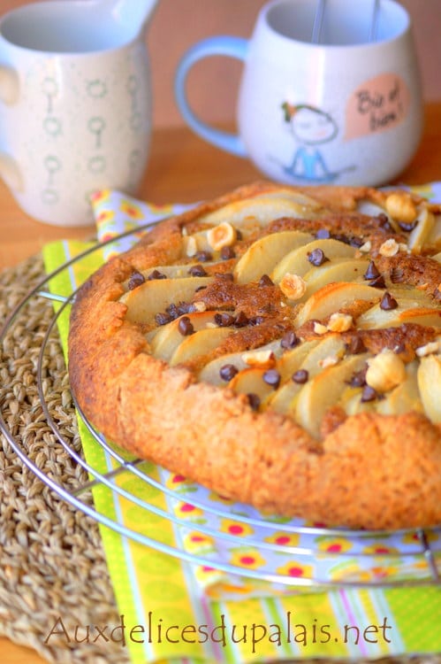 Tarte rustique poires, noisettes et chocolat