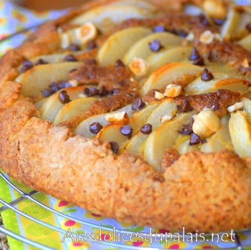 Tarte rustique poires noisettes et chocolat