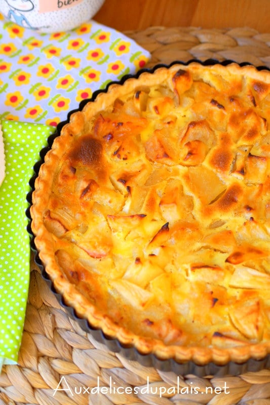 Tarte normande aux pommes (pâte feuilletée)