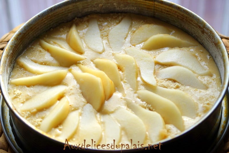 Gâteau moelleux aux poires et amandes