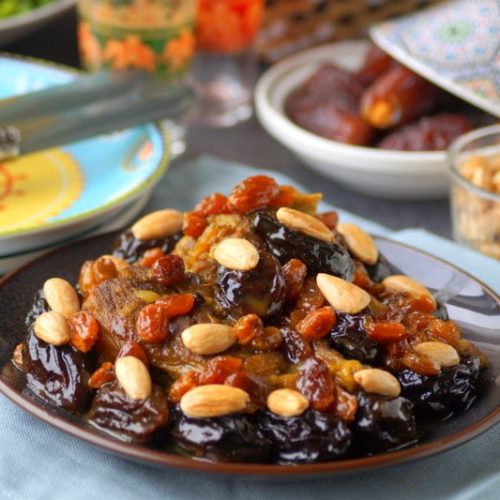Tajine d'agneau aux pruneaux et raisins secs