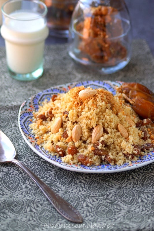 Seffa couscous aux fruits secs 