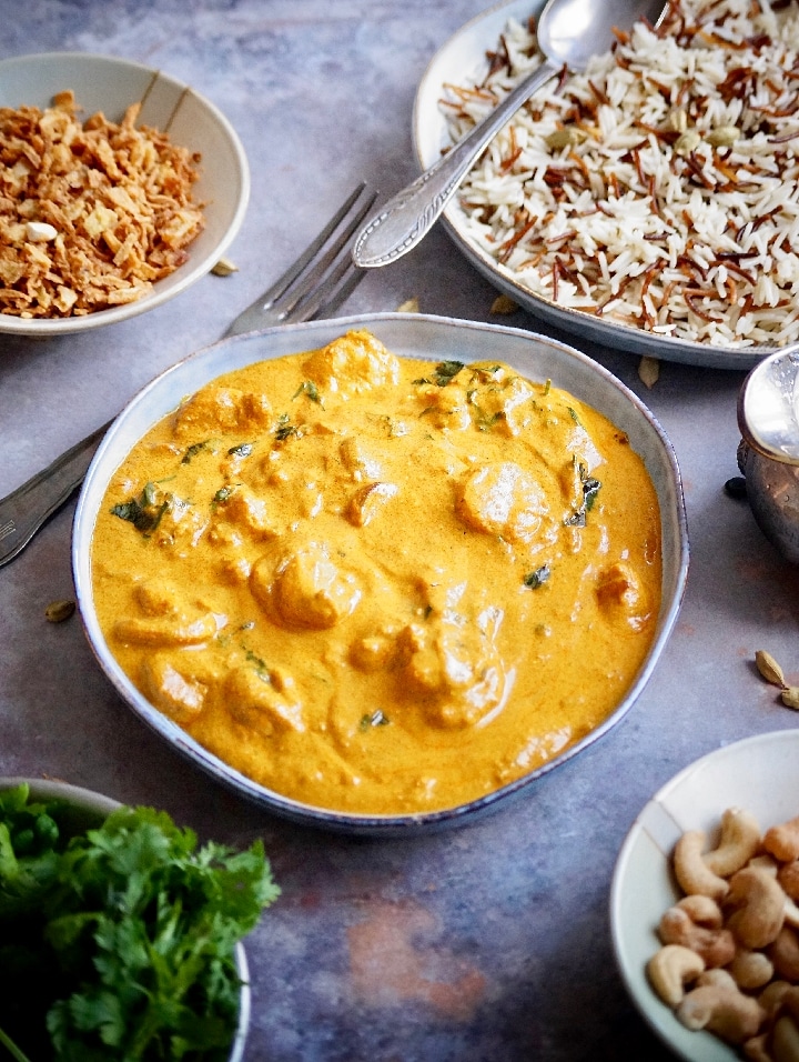 Curry indien de crevettes au lait de coco 