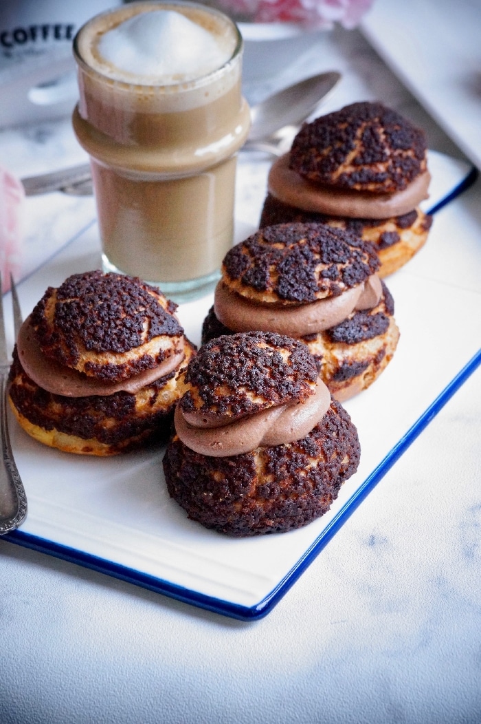 Choux craquelin au chocolat