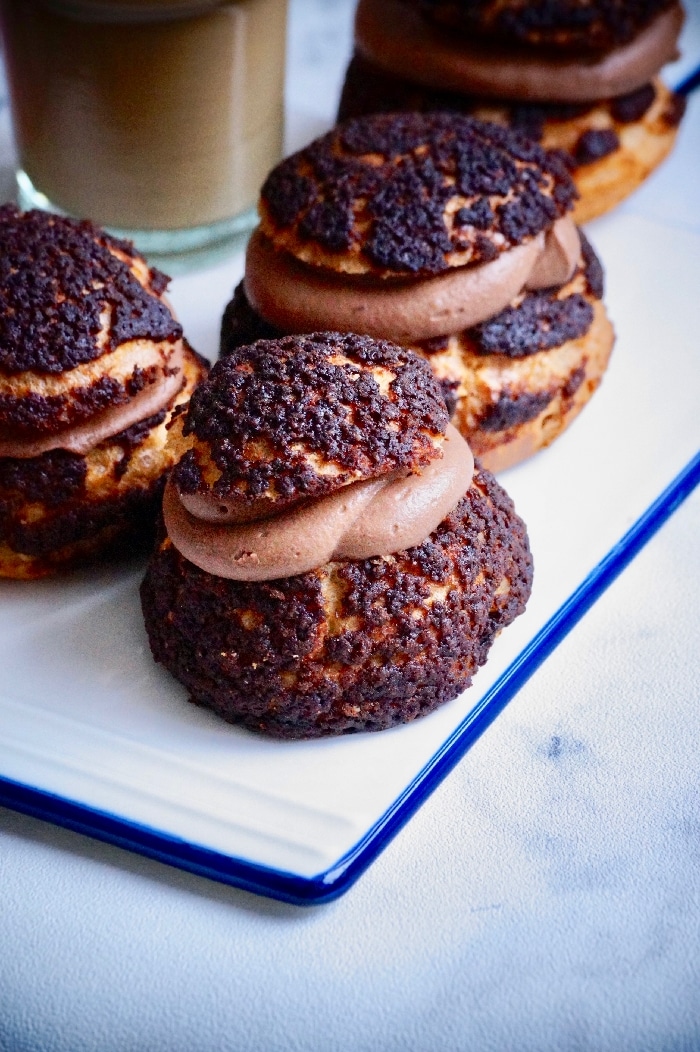 Choux craquelin au chocolat