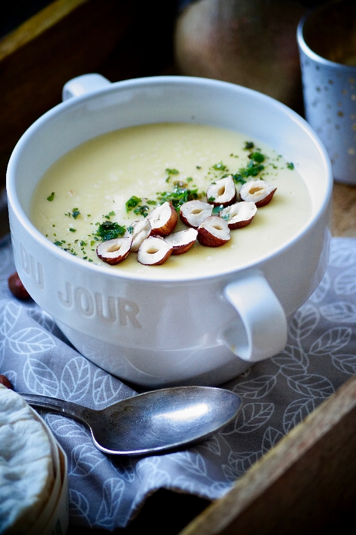 Velouté de panais onctueux aux noisettes