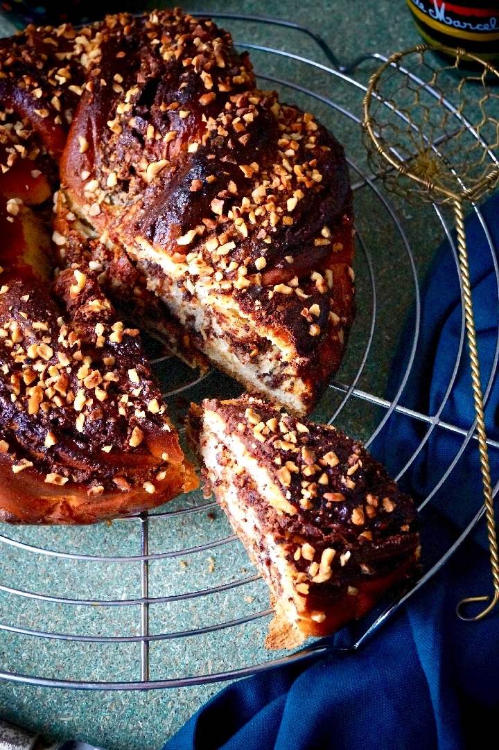 Babka brioche roulée chocolat noisette