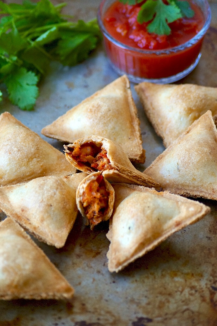 Empanadas aux crevettes poivrons fromage