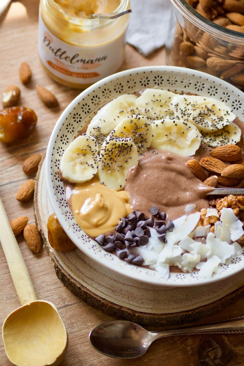 Smoothie bowl chocolat banane healthy