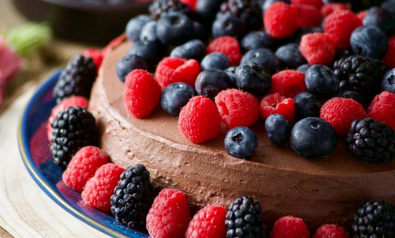 Gâteau génoise noisette à la ganache au chocolat