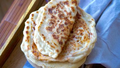 Naan pain indien à la viande hachée