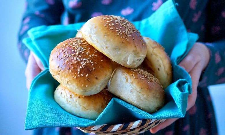 Brioche ultra moelleuse à l’anis et sésame (Krachel)