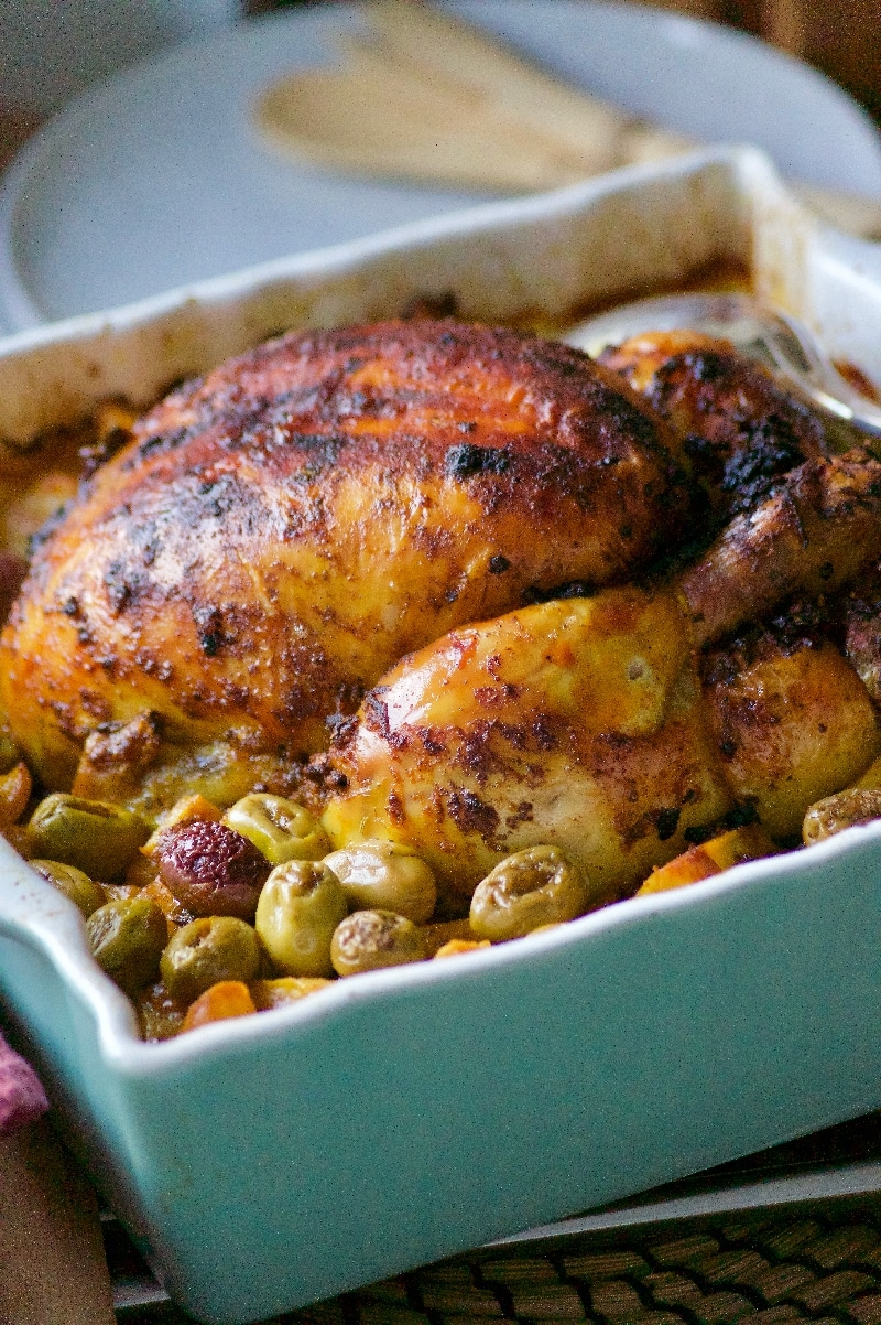 Poulet rôti aux pommes de terre et olives à la marocaine