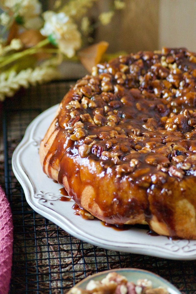 Brioche cannelle pecan au caramel (cinnamon sticky buns)