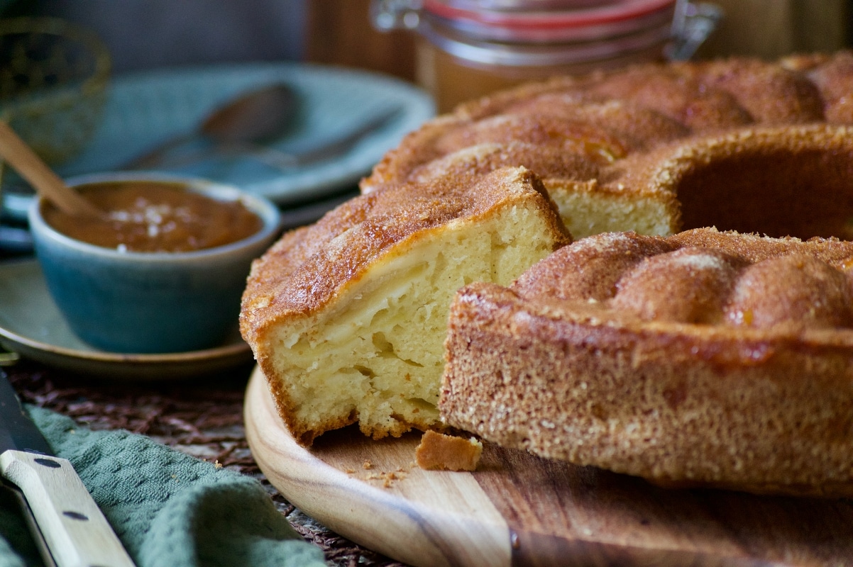 Mouskoutchou aux pommes et caramel au beurre salé