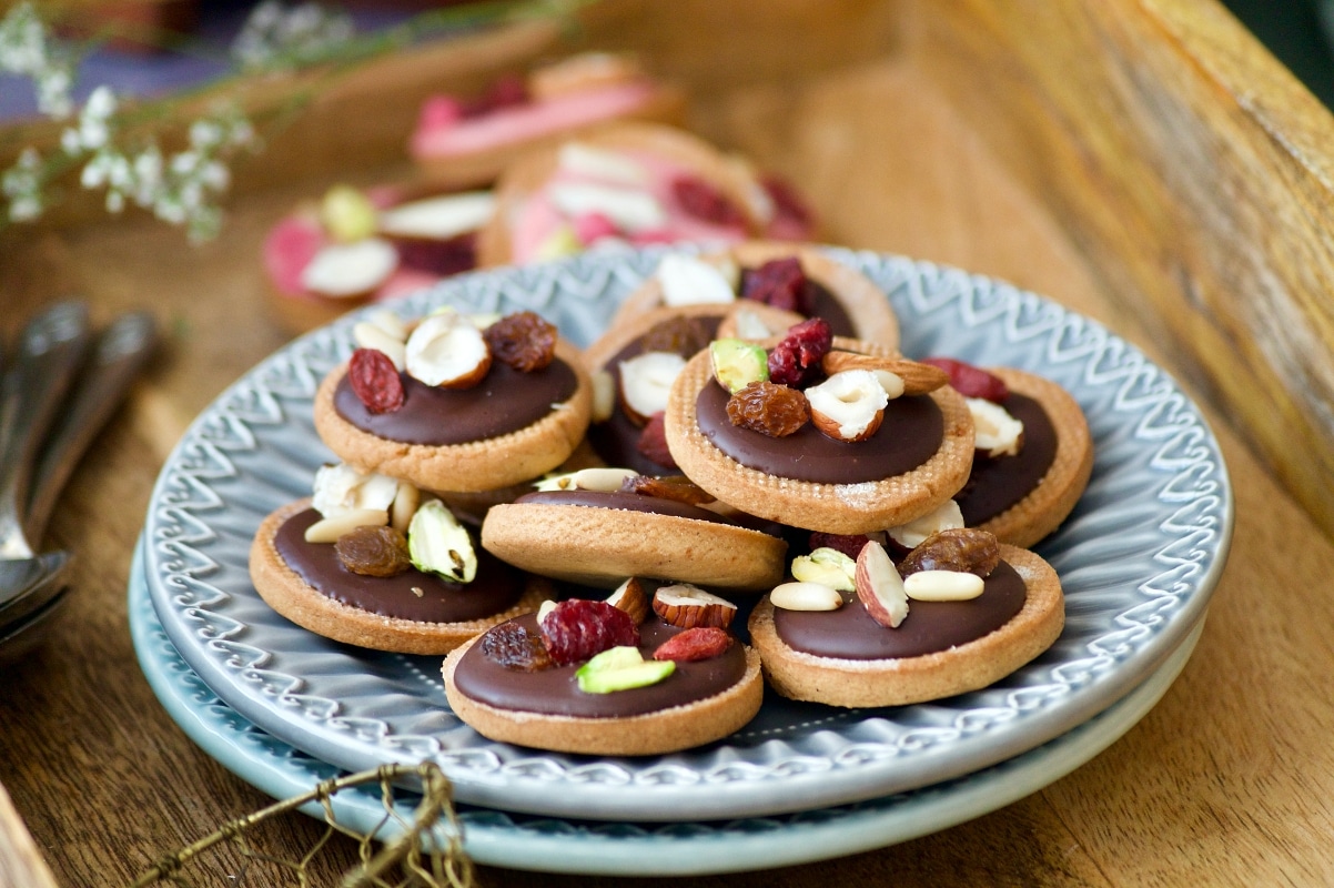 sablés mendiants au chocolat et fruits secs