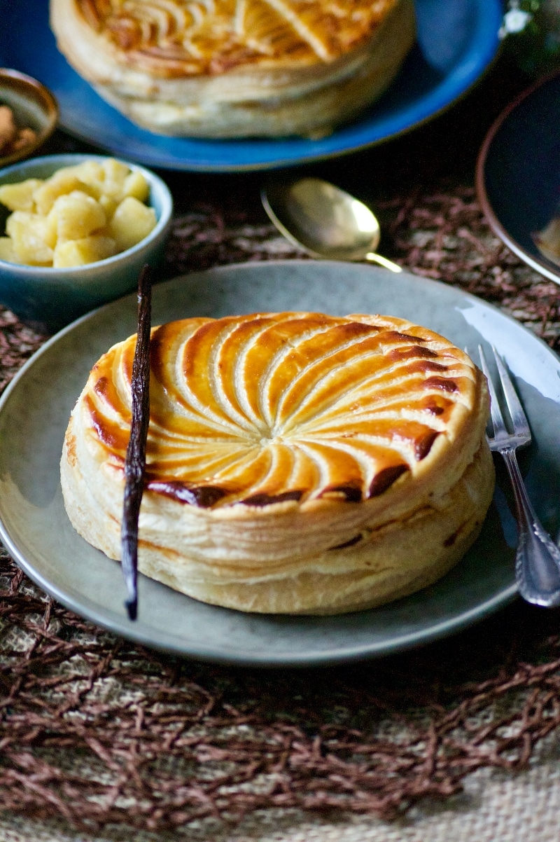 Galette des rois frangipane et pommes caramélisées