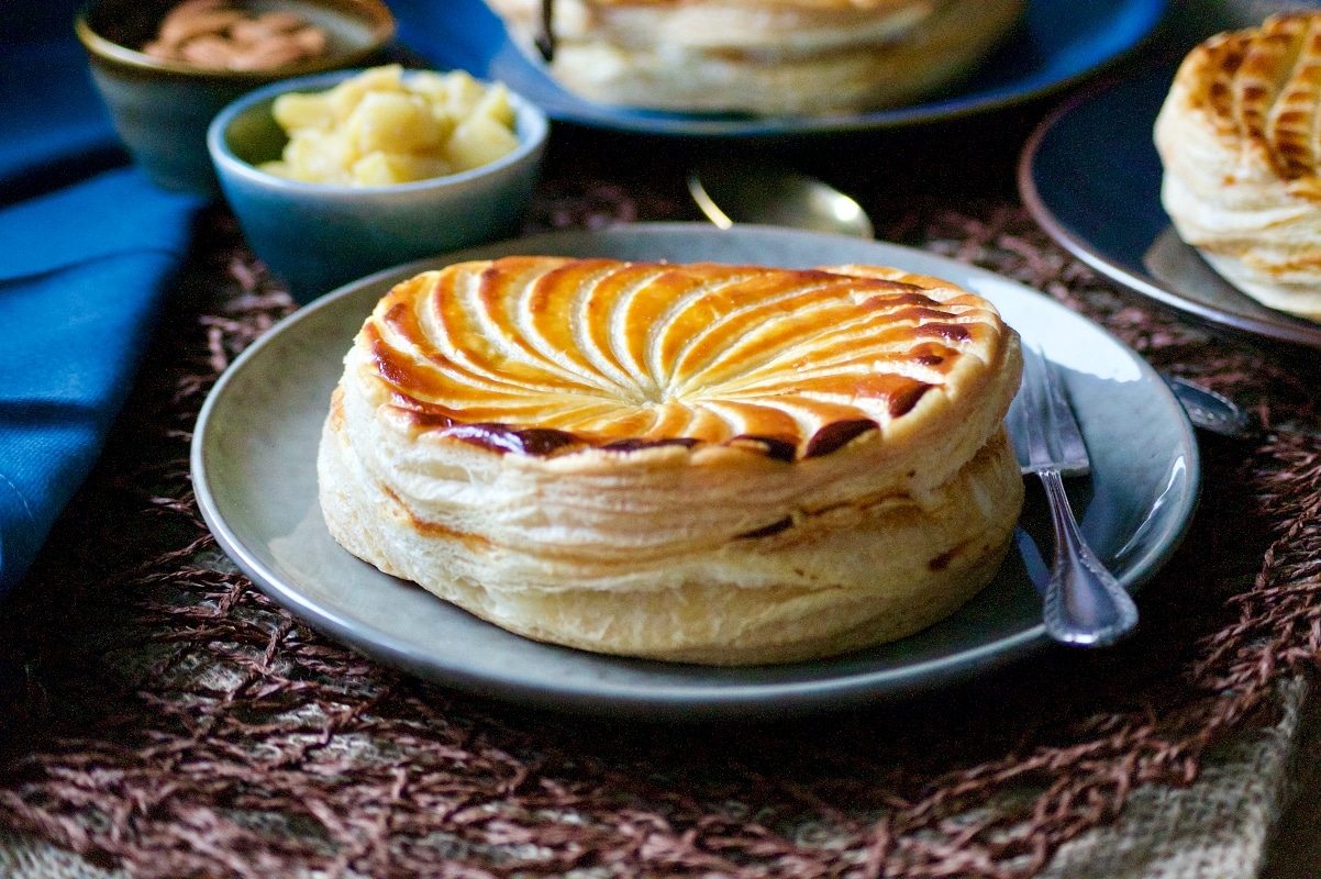 Galette des rois frangipane et pommes caramélisées