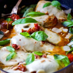 Poulet à l’italienne (tomate, mozzarella)