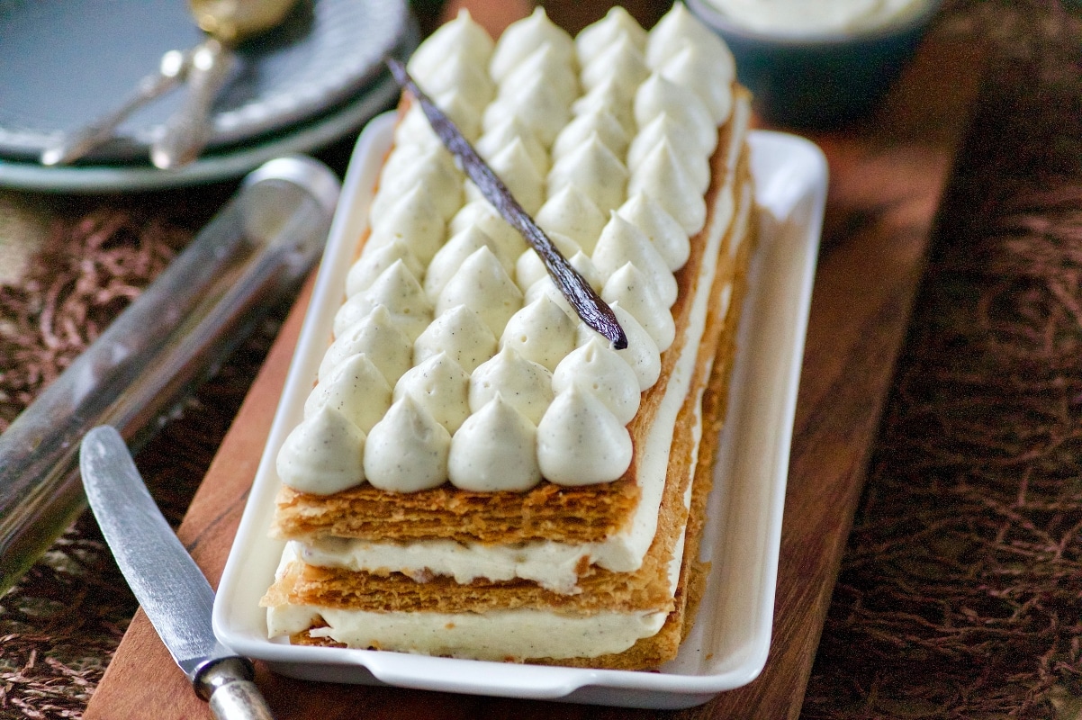 Le Mille-feuille maison à la crème diplomate · Aux délices du palais