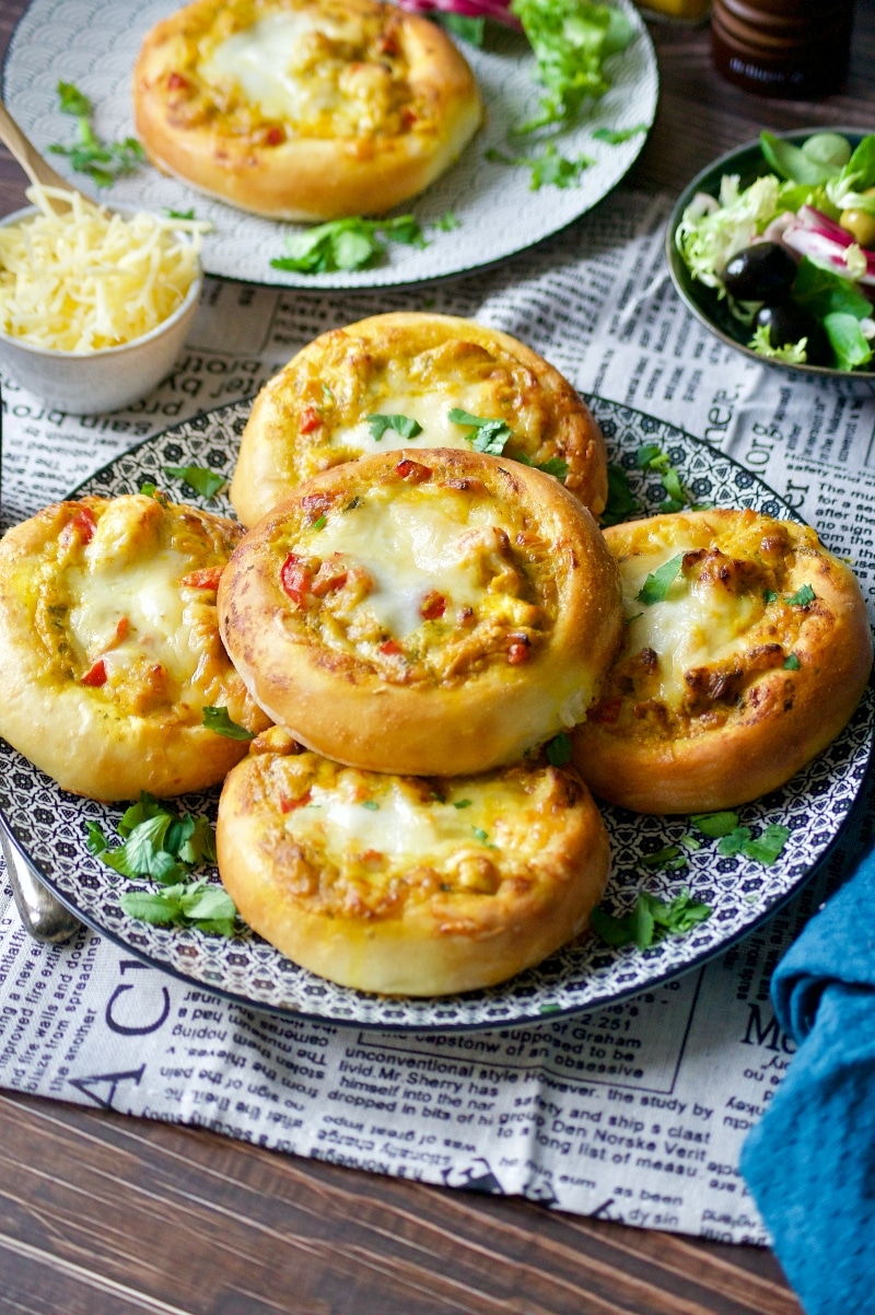 pogaça petit pain turc au poulet et fromage