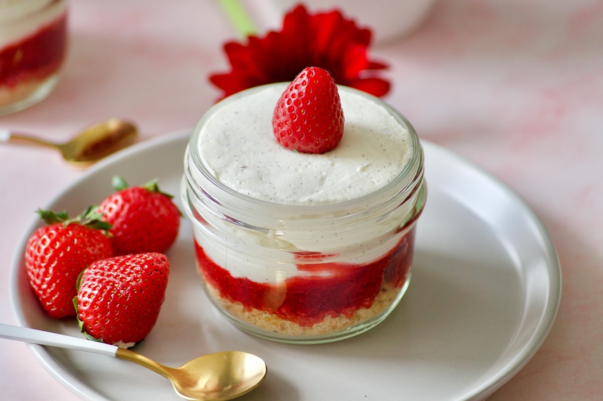 Tiramisu aux fraises (recette sans oeufs)