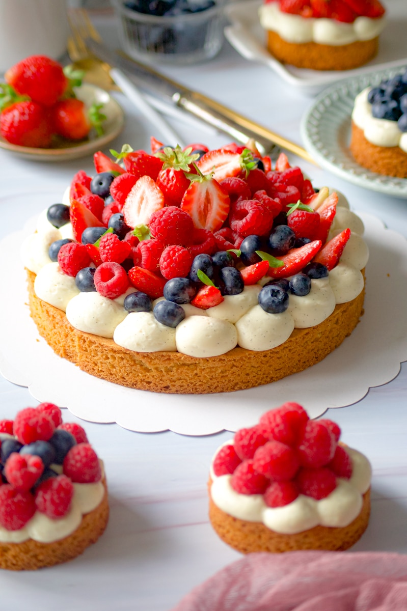 tarte aux fruits rouges ganache montée à la vanille