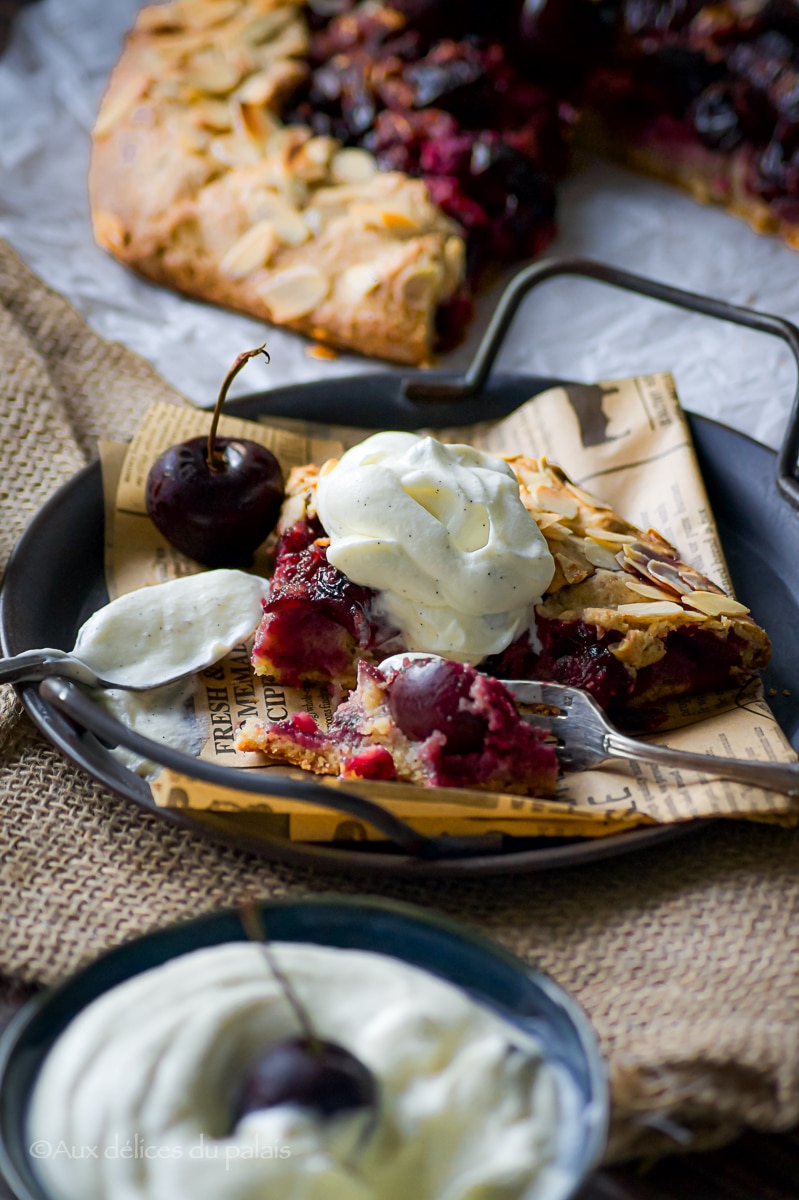 Tarte aux cerises, à la frangipane crème fouettée vanille