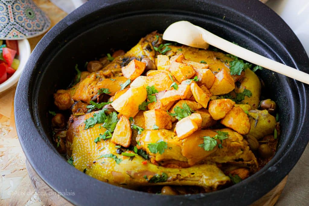 Tajine poulet aux olives et pomme de terre