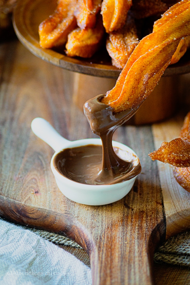 Les churros sauce chocolat de Cyril Lignac