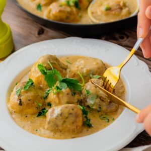 Boulettes de poulet sauce crémeuse